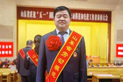 山東省五一勞動獎(jiǎng)?wù)芦@得者侯成安宣講“勞模精神”